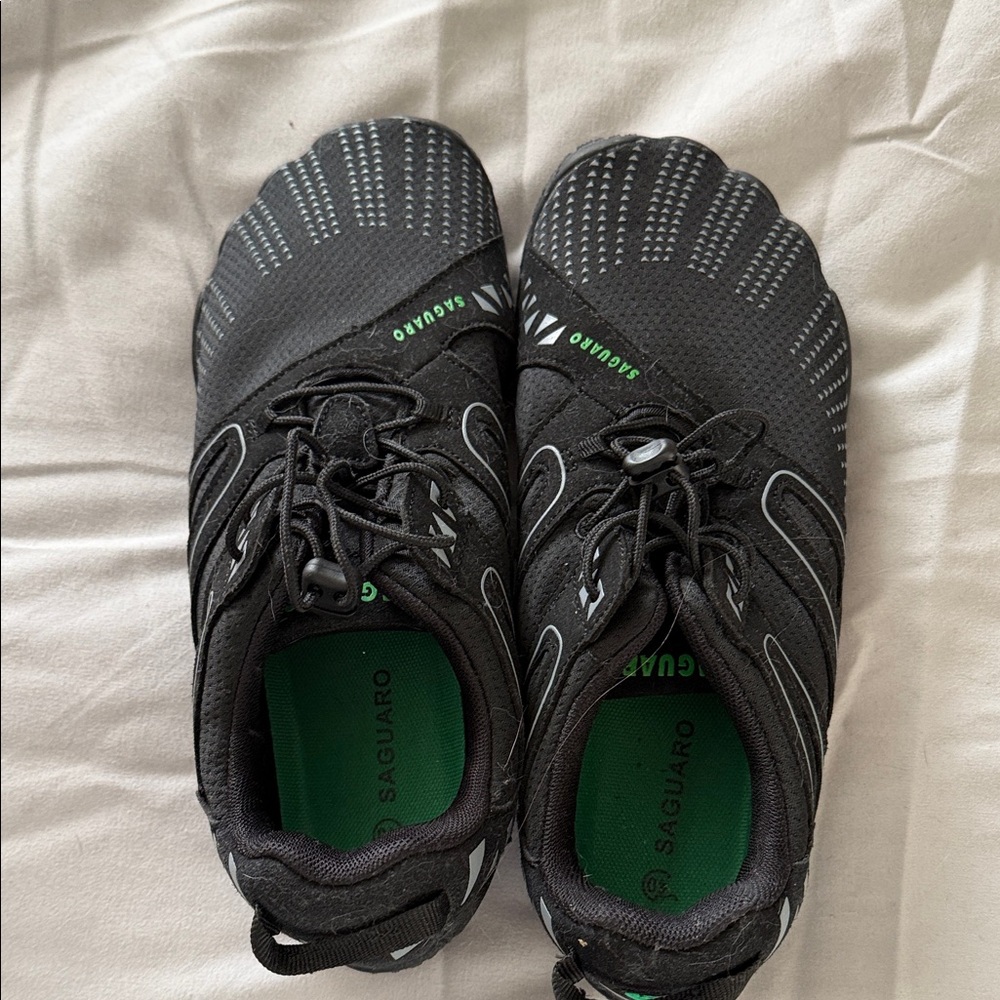 Black Barefoot Shoes